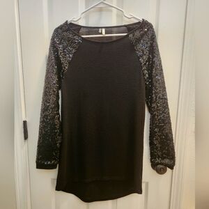 Studio Y Black Textured Top/Dress
